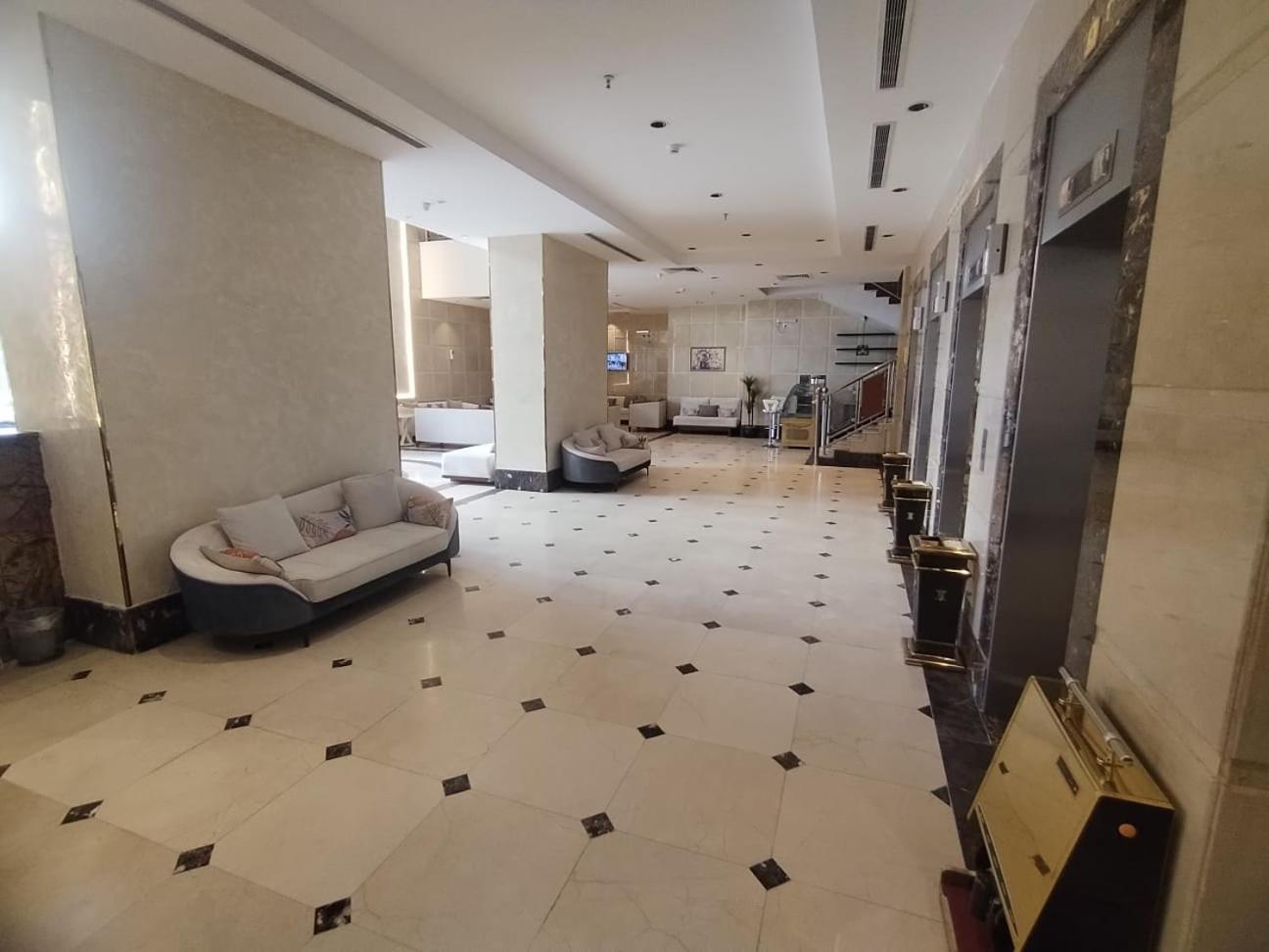 Al Kiram Hotel Al Azizia Mecca Екстер'єр фото