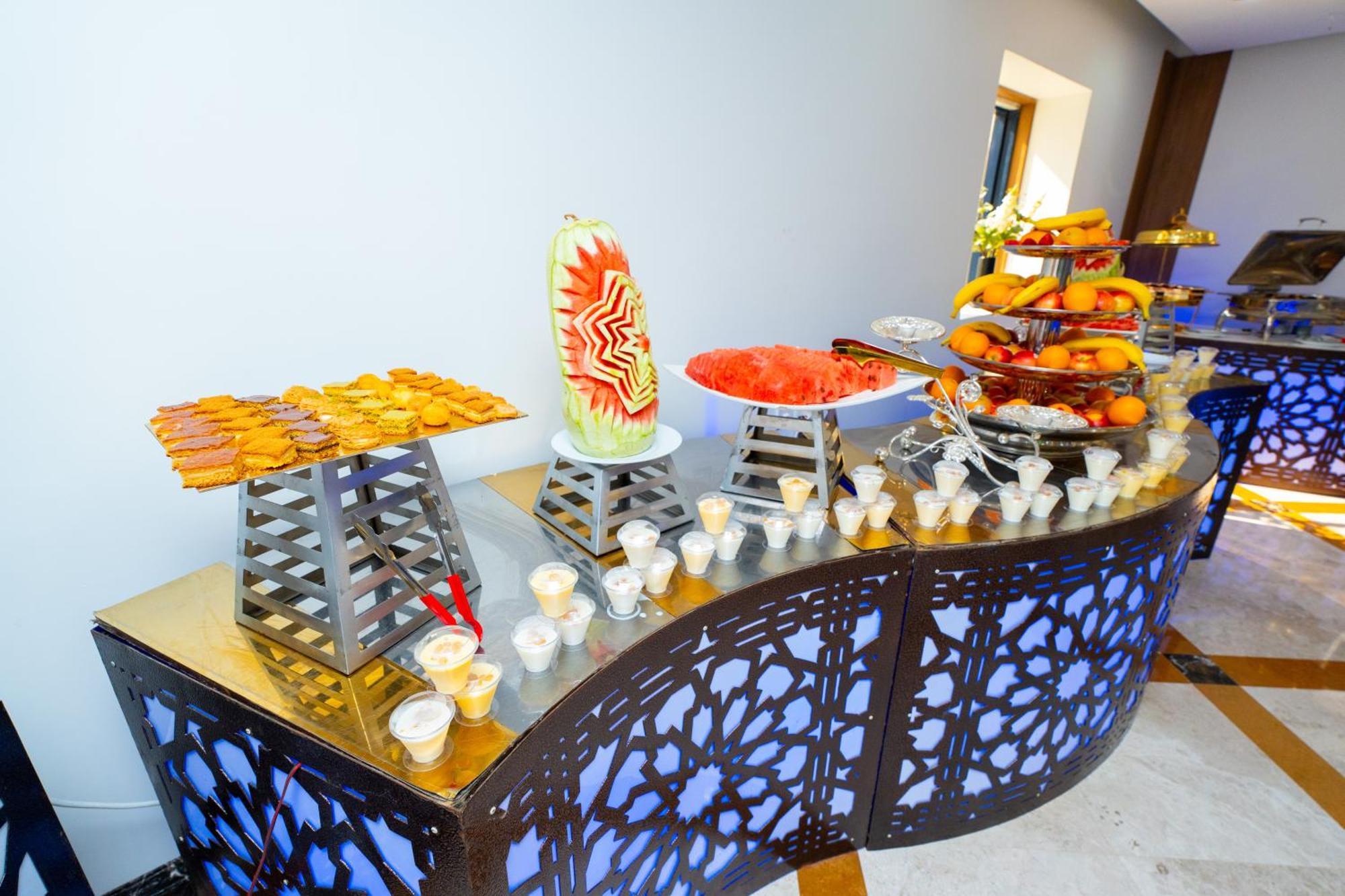 Al Kiram Hotel Al Azizia Mecca Екстер'єр фото