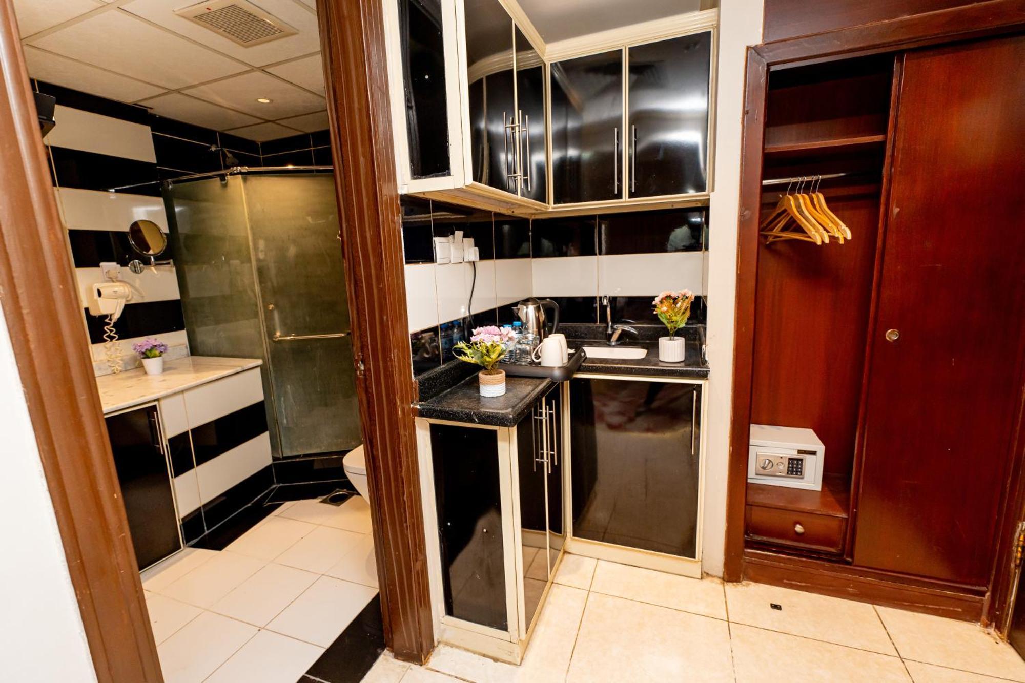 Al Kiram Hotel Al Azizia Mecca Екстер'єр фото